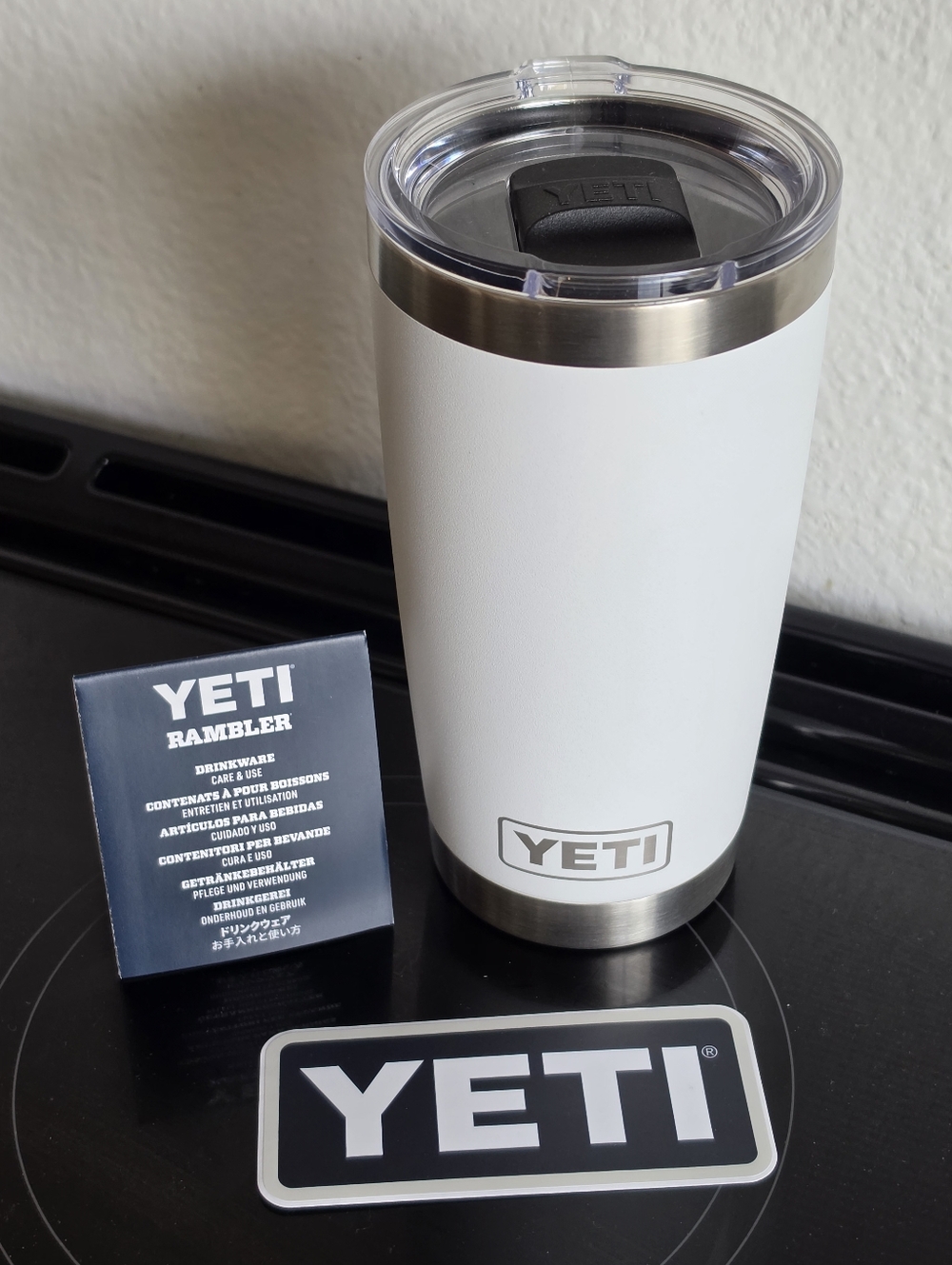 NEW YETI Rambler Tumbler 20 oz Branded White